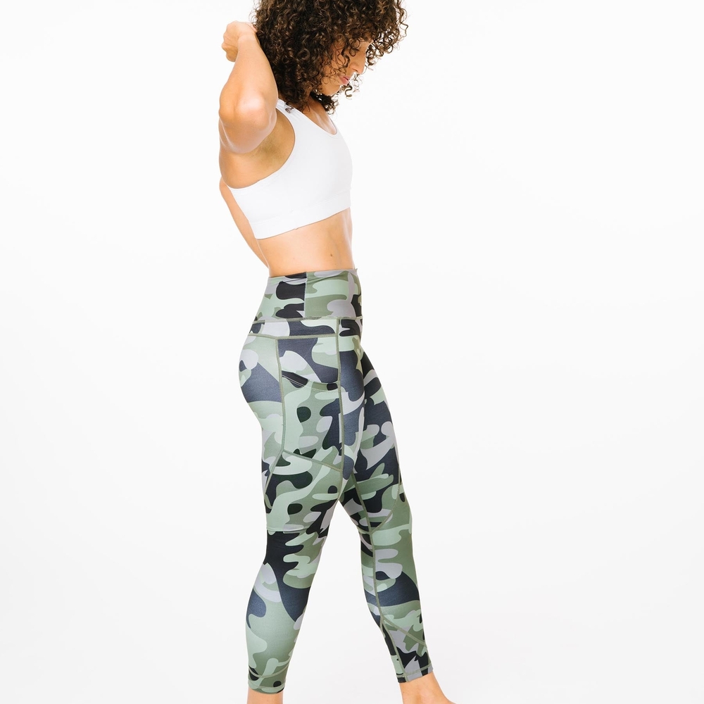 Zyia LNT Leggings With Pockets Size 6-8